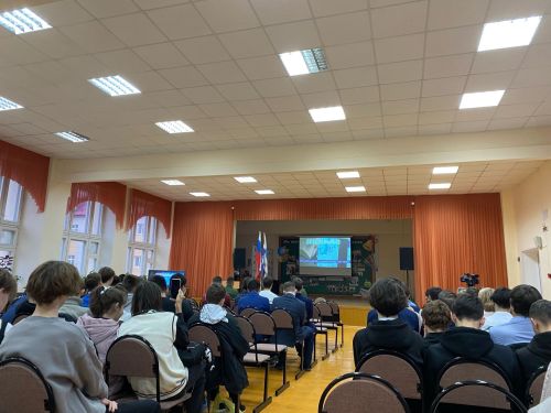 На базе школы №1 прошла встреча с представителями военного комиссариата