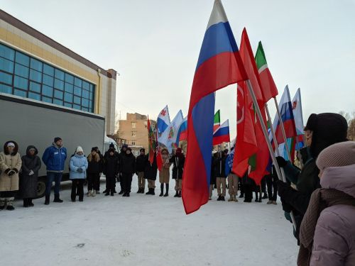 Из Менделеевска в зону СВО отправили гуманитарный груз