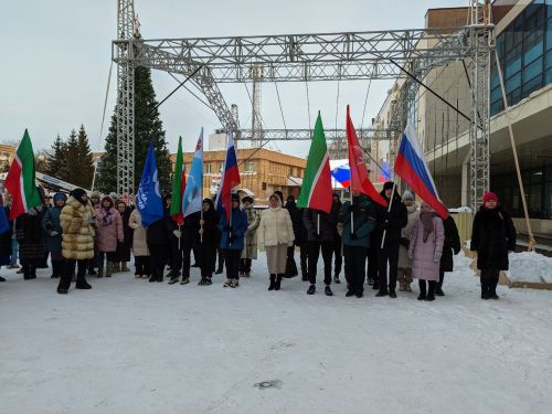 Из Менделеевска в зону СВО отправили гуманитарный груз