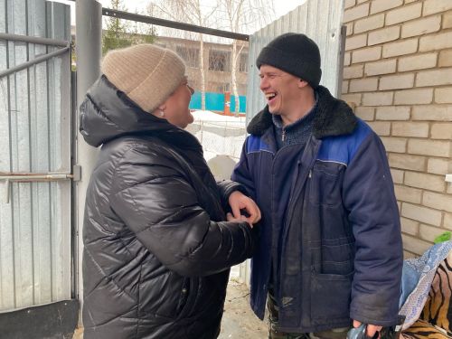 В Ижевском поселении навестили людей с ограниченными возможностями здоровья