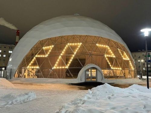 Яңа 2024 ел алдыннан Менделеевскида урамнарны һәм иҗтимагый киңлекләрне бизи башладылар