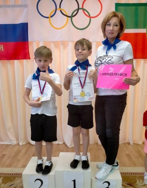 Юный пловец из Менделеевска занял первое место в соревнованиях