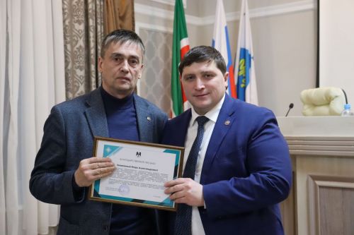 Менделеевскида компанияләрнең җитәкчеләре һәм эшмәкәрләр бүләкләнде