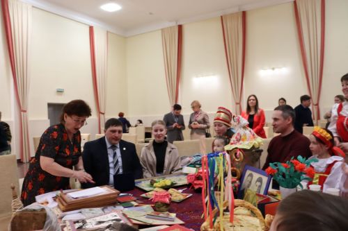 Менделеевскида креатив һәм иҗади гаиләләр архив бәйгесендә катнаштылар