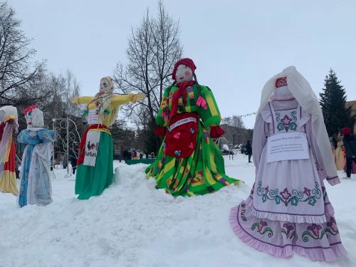 В Менделеевске стали известны победители конкурса чучел «Барыня-Маслёна»