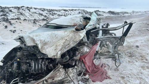 Двое детей погибли в ДТП с участием легкового и грузового автомобилей