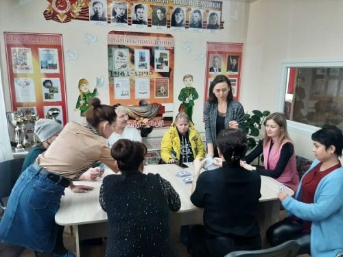 В приюте «Камские зори» Менделеевска состоялась очередная встреча родителей воспитанников с педагогами учреждения