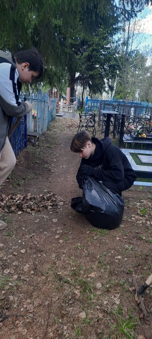 Менделеевские юнармейцы отдали дань ветеранам войны