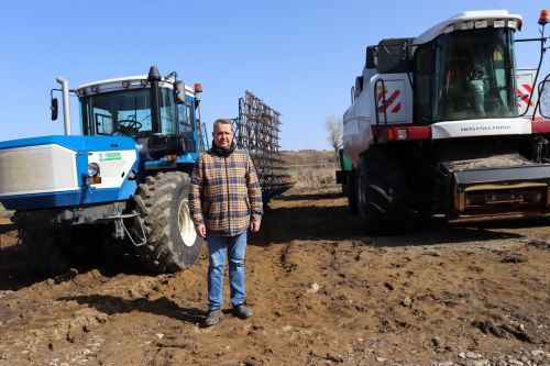 Менделеевлылар язгы кыр эшләренә керештеләр