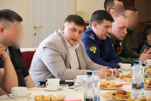 В Менделеевске прошла встреча мобилизованных с главой района