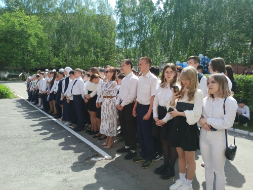 Для 24 учеников школы №7 Менделеевска прозвенел последний звонок