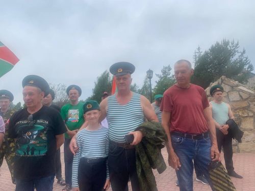 Зелёные фуражки, честь и отвага: в Менделеевске отметили День пограничника