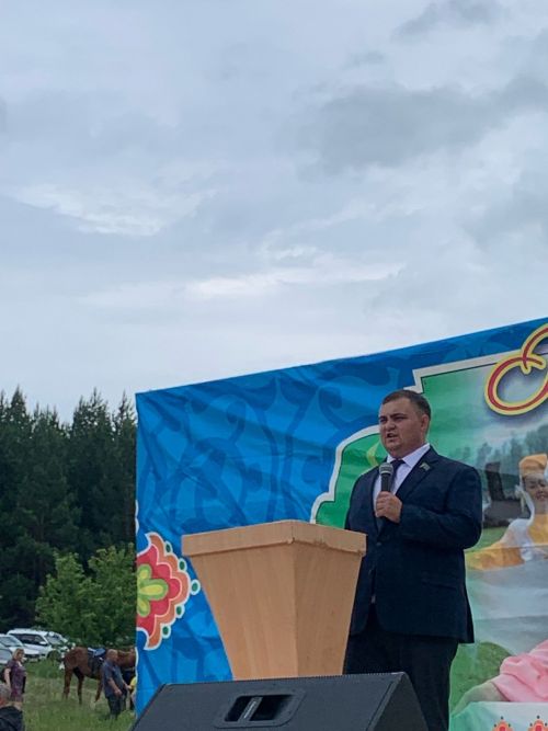 Сабантуй в Бизяках: женщина-жокей, награды, поздравления, концерт Салавата и долгожданный дождь
