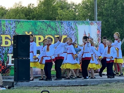 В селе Старое Гришкино прошёл праздник Святой Троицы