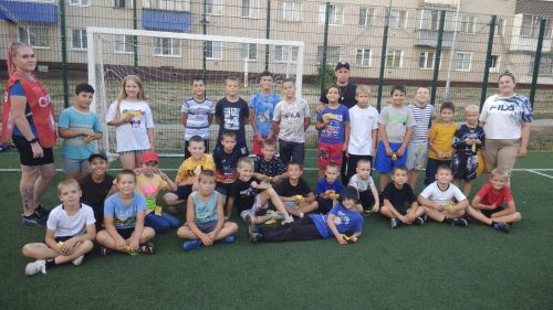 В Менделеевске прошли весёлые старты ко «Дню физкультурника»