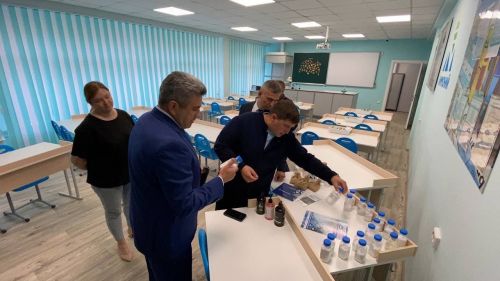 В Менделеевске с рабочим визитом побывал министр образования РТ Ильсур Хадиуллин