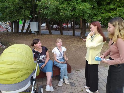 Воспитанники центра «Форпост» провели среди менделеевцев акцию «Безопасность в медиапространстве»