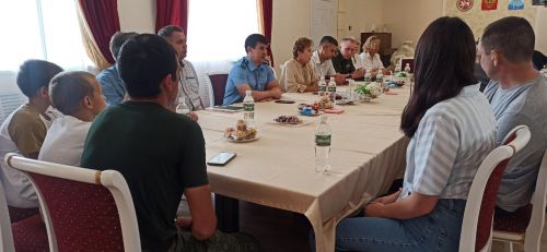 В Менделеевске проходит встреча с мобилизованными прибывшими на отпуск
