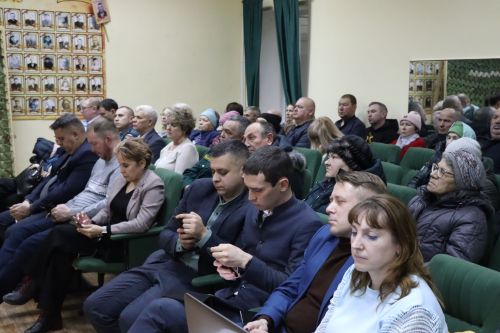 Камай авылында халыкны борчыган мәсьәләләр буенча район башлыгы белән фикер алыштылар