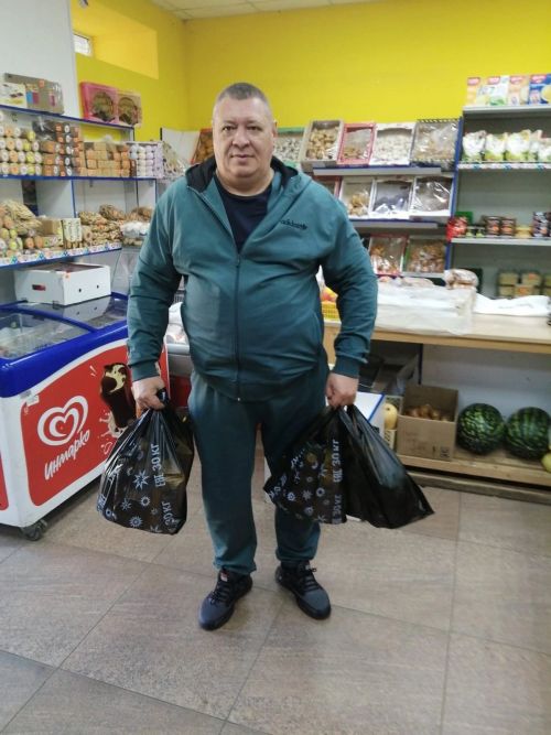 В Менделеевске Фонд помощи детям-инвалидам «Арена добра» продолжает реализацию проекта «Пакеты добра»
