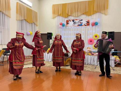 В Сетяковском клубе совместно с Татарско-Текашевским клубом проведена театрализованно-концертная программа «Бэби туе»