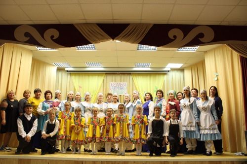 В Мунайкинском СДК провели концерт «Семья, как музыка души»