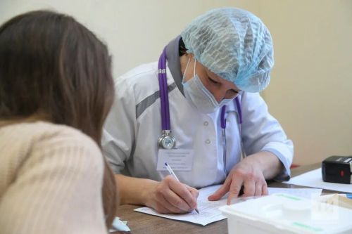 Госдума предложила заменить больничные удаленной работой