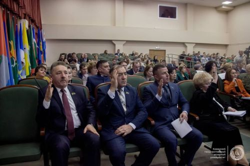 Делегация Менделеевска приняла участие в расширенном заседании высшего совета Республиканского общественного движения «Татарстан – новый век»
