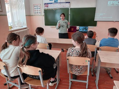 Учащимся Бизякинской школы рассказали об афганской войне