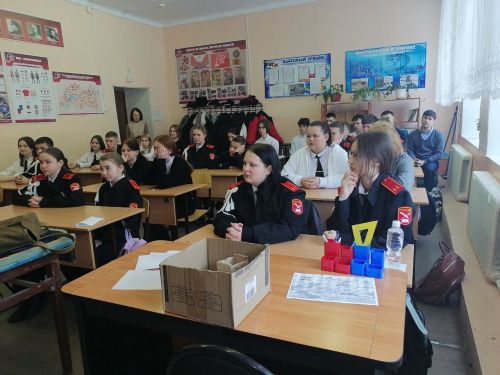 В центре «Патриот» провели занятие для кадетов школы №4 «Мужества и воинской славы»