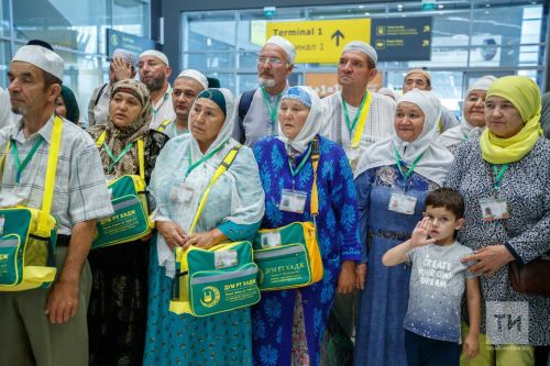 Стали известны цены на паломничество Хадж в 2024 году