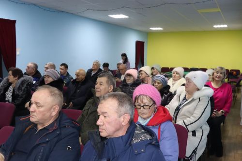 Район башлыгы Радмир Беляев псәйлеләр белән очрашты
