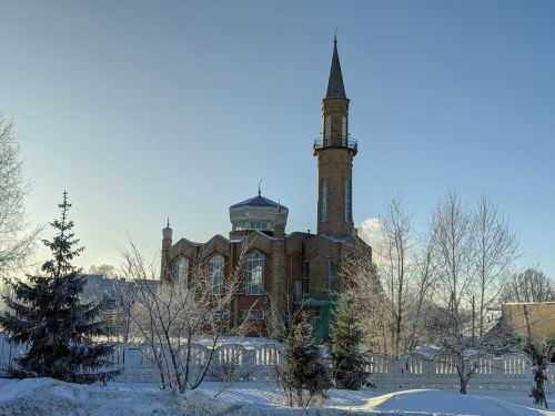 В Центральной мечети Менделеевска начали совершать Таравих намаз