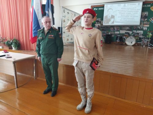 На базе школы №1 Менделеевска проведён Межрегиональный методический семинар «Славы Героев будем достойны!»