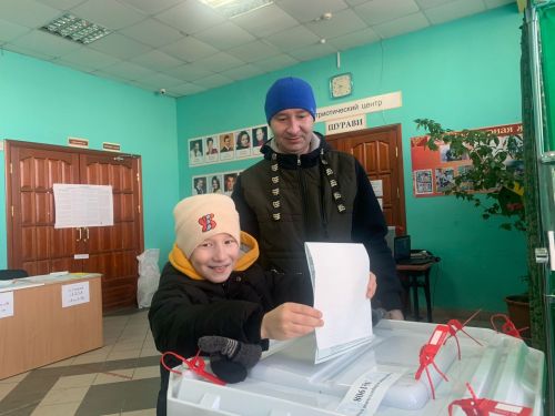 Менделеевцы на выборы приходят семьями