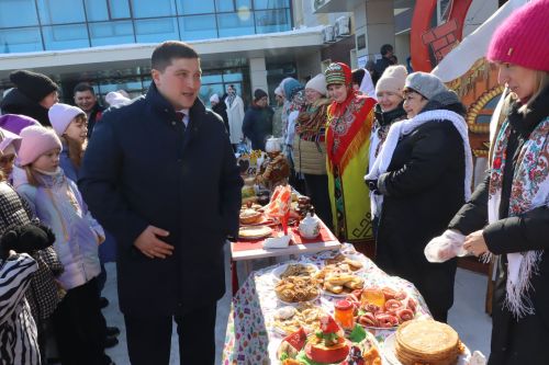 В Менделеевске отметили проводы зимы широким гулянием