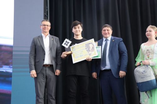 Химия буенча Бөтенроссия олимпиадасы призерларны һәм җиңүчеләрне бүләкләү белән тәмамланды.