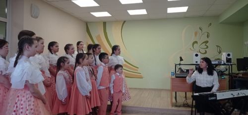 Педагоги и учащиеся музыкального отделения ДШИ Менделеевска посетили Детскую школу искусств города Мамадыш