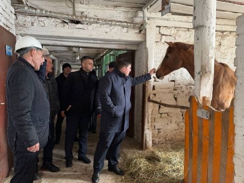 Глава Менделеевского района Радмир Беляев совершил объезд строительных площадок