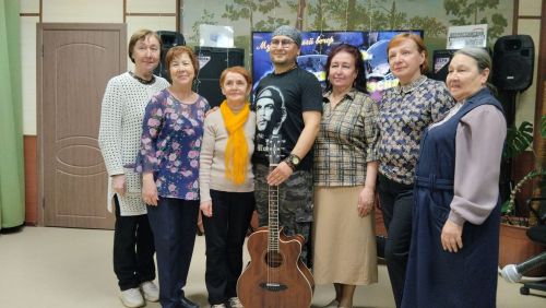 В Менделеевске организовали гитарник