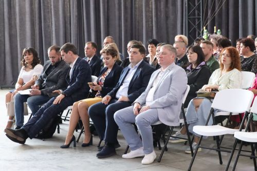 В Менделеевске чествовали служащих органов местного самоуправления