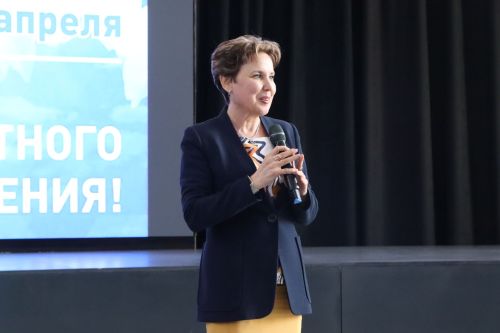 В Менделеевске чествовали служащих органов местного самоуправления