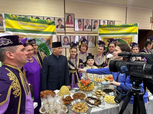 В Менделеевске проводится зональный этап республиканского фестиваля родословной «Эхо веков в истории семьи»