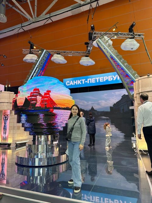 Менделеевцы побывали на выставке «Россия»