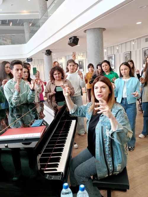 Музыкальные педагоги Менделеевска прошла обучение для вокалистов от Дины Мигдал