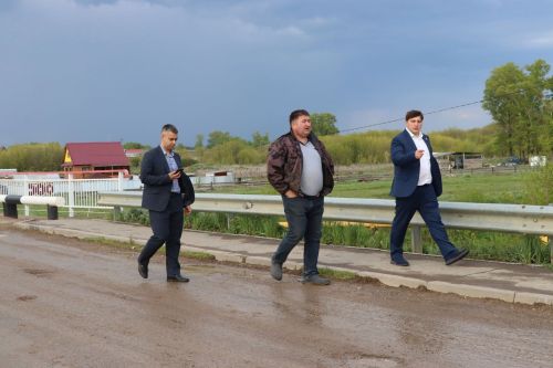 Менделеевские фермеры рассказали главе района о проблемах, с которыми они сталкиваются в работе