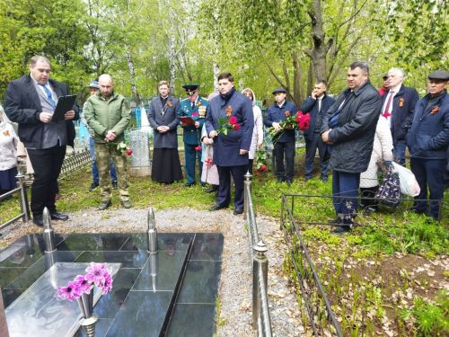 Менделеевцы почтили память земляков-Героев Советского Союза