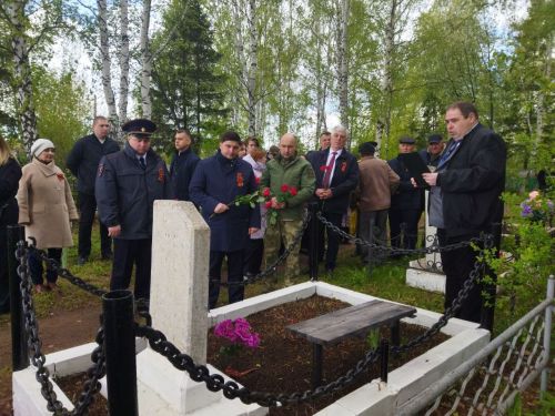 Менделеевцы почтили память земляков-Героев Советского Союза