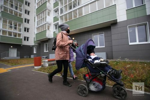 В вузах России открыли 40 комнат матери и ребенка