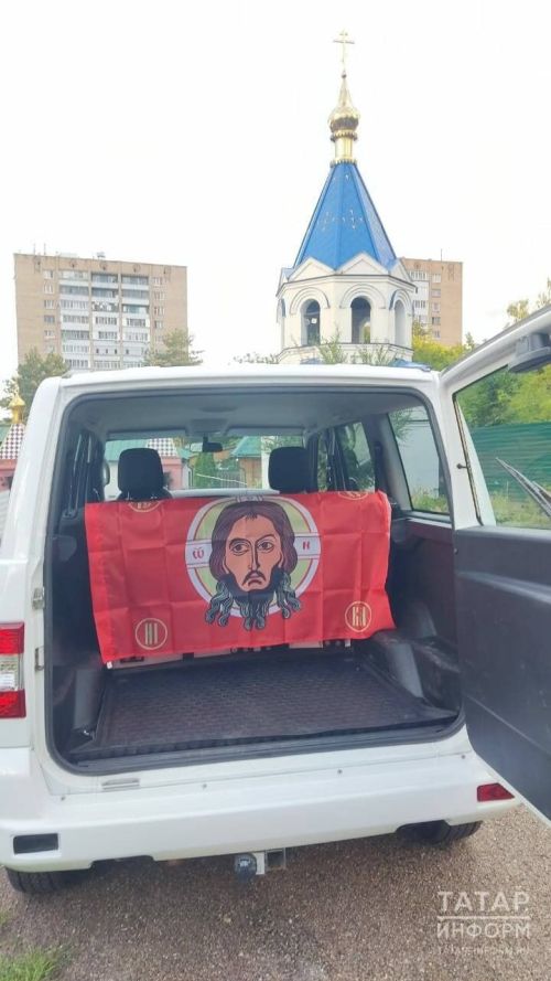 Священники Казанской епархии преобразовали внедорожник «УАЗ Патриот» в мобильный храм для нужд специальной военной операции